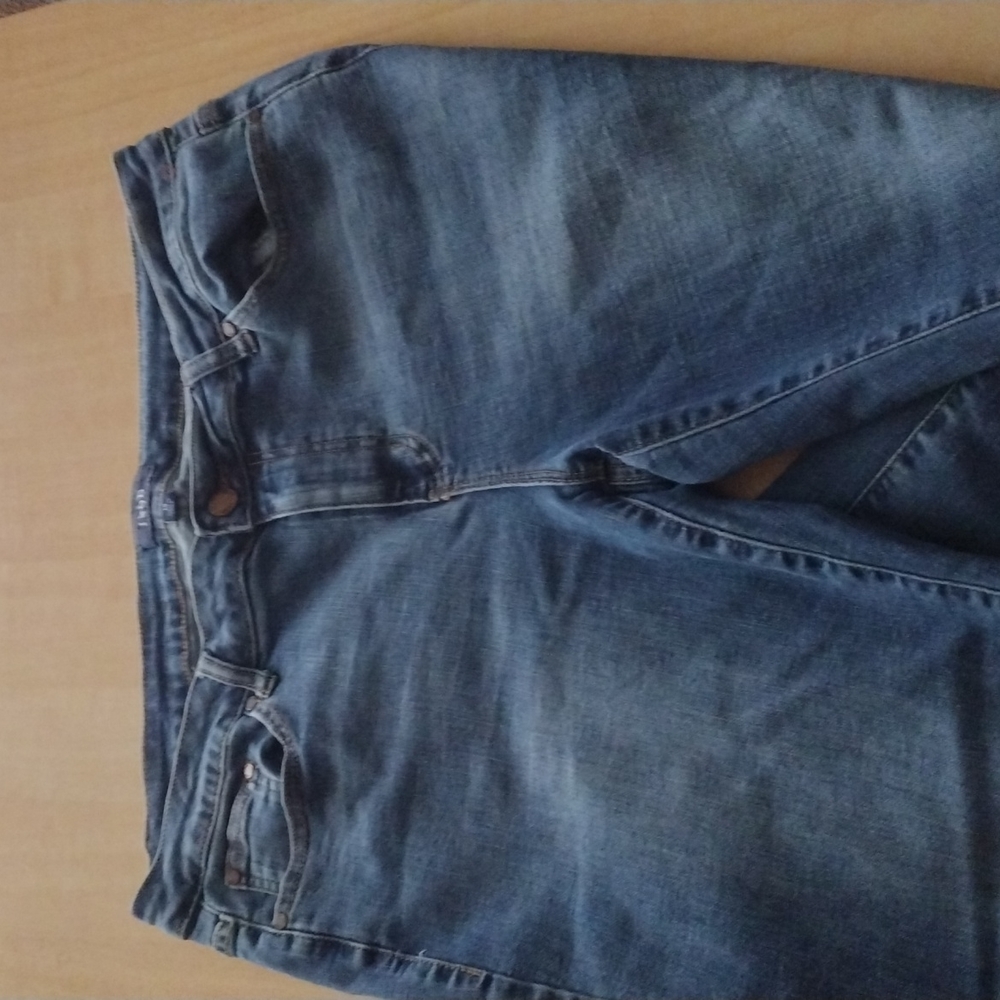 EUC women's Izod jeans.  A9